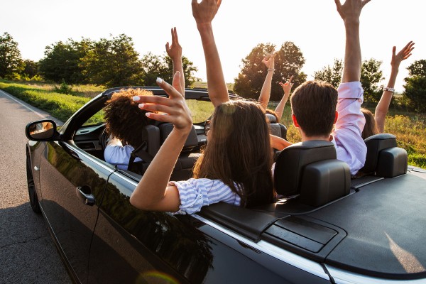 Un’ampia gamma di servizi per i Giovani Un’ampia gamma di servizi per i Giovani