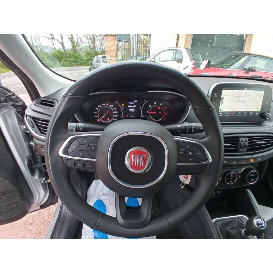 Fiat Tipo SW 1.6 MJT Business Lounge Fiat Tipo SW 1.6 MJT Business Lounge
