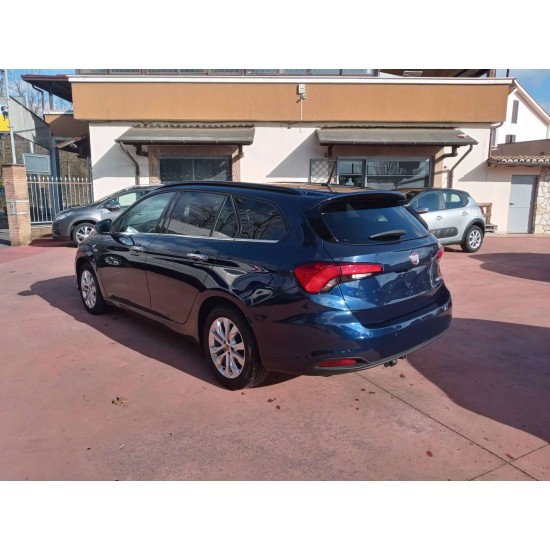 Fiat Tipo SW 1.6 MJT 120CV Business Lounge Fiat Tipo SW 1.6 MJT 120CV Business Lounge