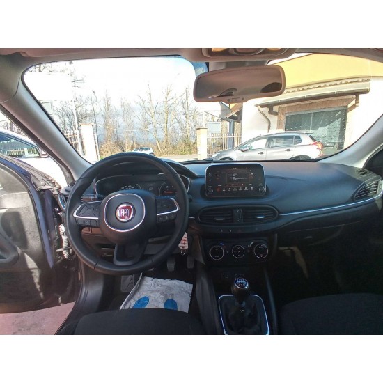 Fiat Tipo SW 1.6 MJT 120CV Business Lounge Fiat Tipo SW 1.6 MJT 120CV Business Lounge