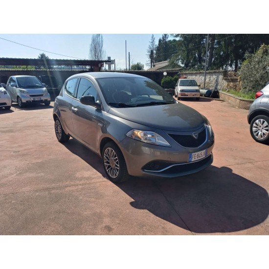 Lancia Ypsilon 1.2 GOLD