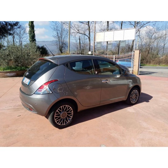 Lancia Ypsilon 1.2 GOLD