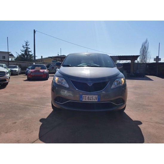 Lancia Ypsilon 1.2 GOLD