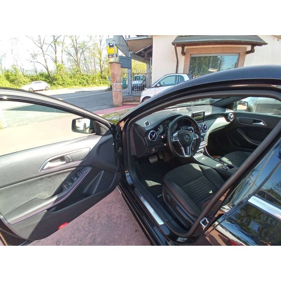 MERCEDES A CLASS 220D AMG PREMIUM MERCEDES A CLASS 220D AMG PREMIUM