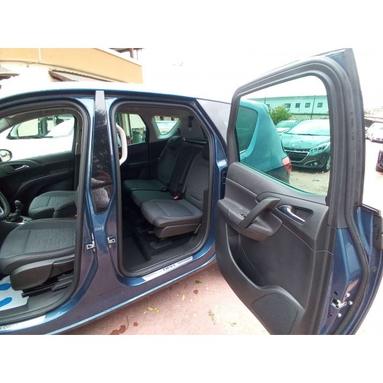 Opel Meriva 1.6 CDTI 110cv COSMO Opel Meriva 1.6 CDTI 110cv COSMO