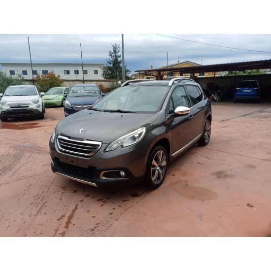Peugeot 2008 1.6 BLUE-HDI 120CV ALLURE Peugeot 2008 1.6 BLUE-HDI 120CV ALLURE