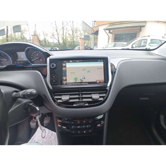 Peugeot 2008 1.6 BLUE-HDI 120CV ALLURE Peugeot 2008 1.6 BLUE-HDI 120CV ALLURE